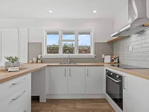 50 Buchanans Road, Hei Hei
