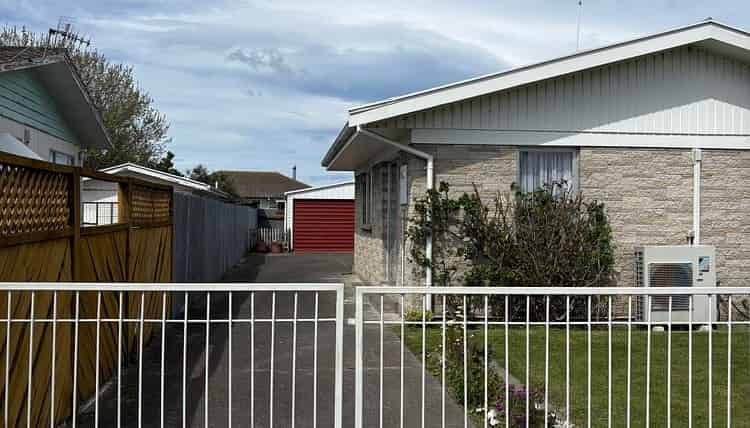 53 Alexander Avenue, Onekawa