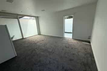12 Fintry Place, Flat Bush