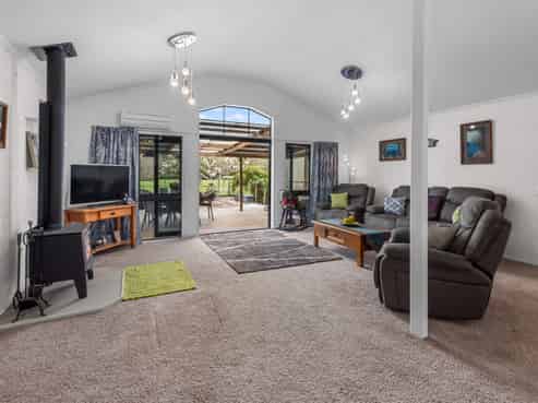 386 Otaika Valley Road, Otaika