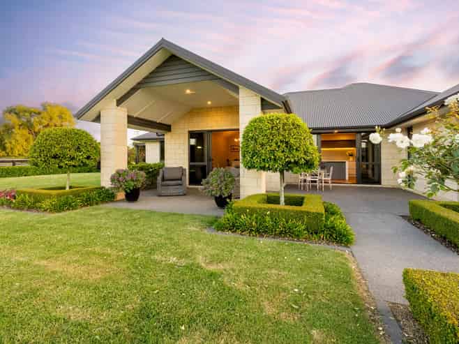 78 Alan Livingston Drive, Cambridge