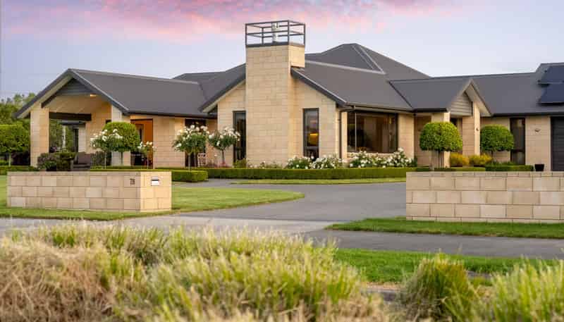 78 Alan Livingston Drive, Cambridge