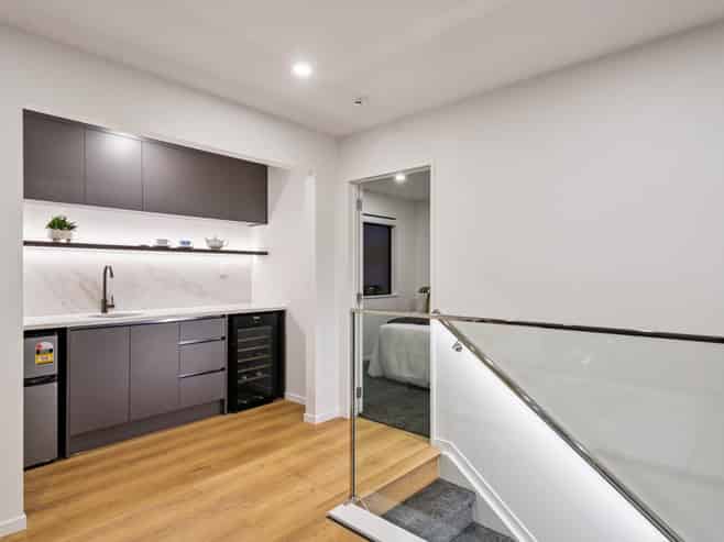 8E Ayrton Street, Te Atatu South