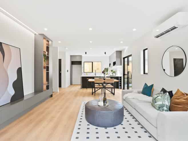 8E Ayrton Street, Te Atatu South