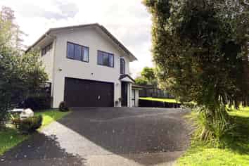 3 Maryann Place, Greenhithe