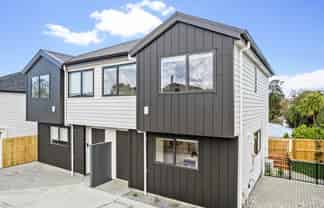 8A Ayrton Street, Te Atatu South