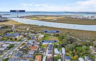 8A Ayrton Street, Te Atatu South