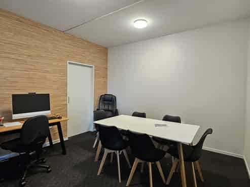 First floor office – Central Havelock North