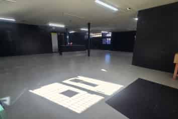 Standalone Retail/Showroom Building