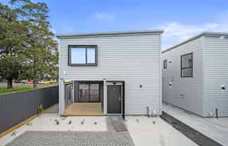 2/9 Wilson Place, Papakura