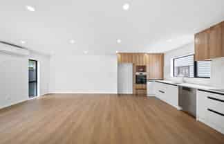 2/9 Wilson Place, Papakura