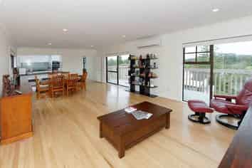 2 Noel Place, Mount Roskill