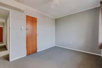 39 John F Kennedy Drive, Milson