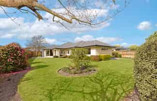 15 Palm Drive, Shirley