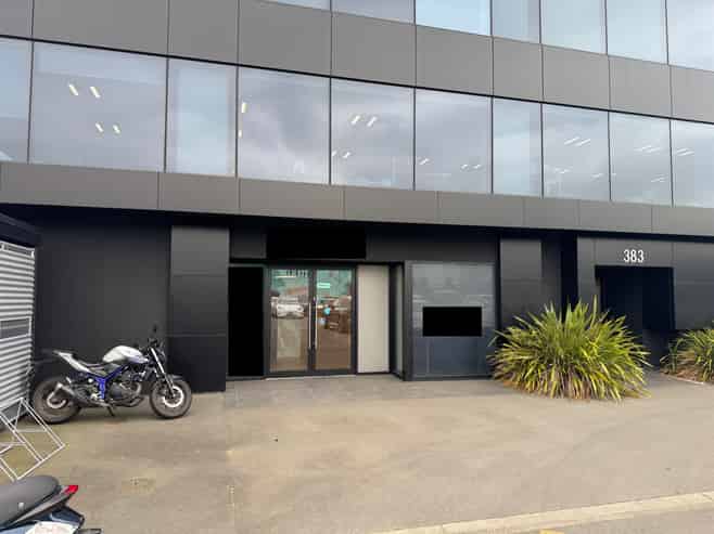 Ground Floor Office – Excellent Amenities 