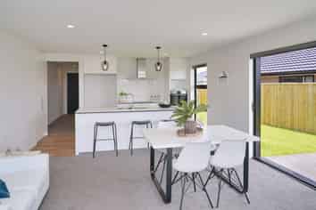 7 Jasmine Street, Woodend