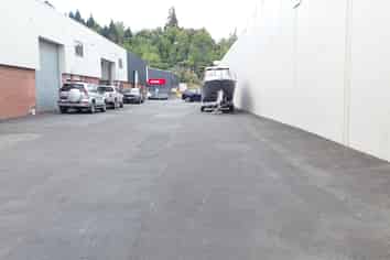 Maximum Warehouse & Minimum Office