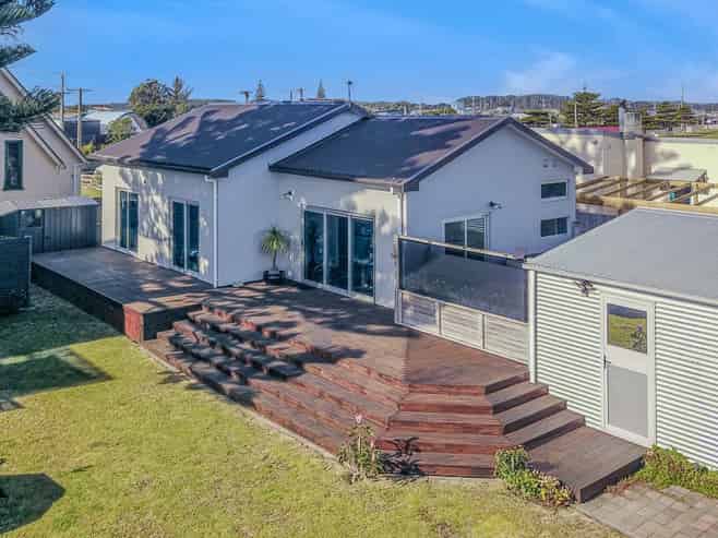 25 Hall Place, Foxton Beach