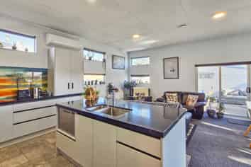 25 Hall Place, Foxton Beach