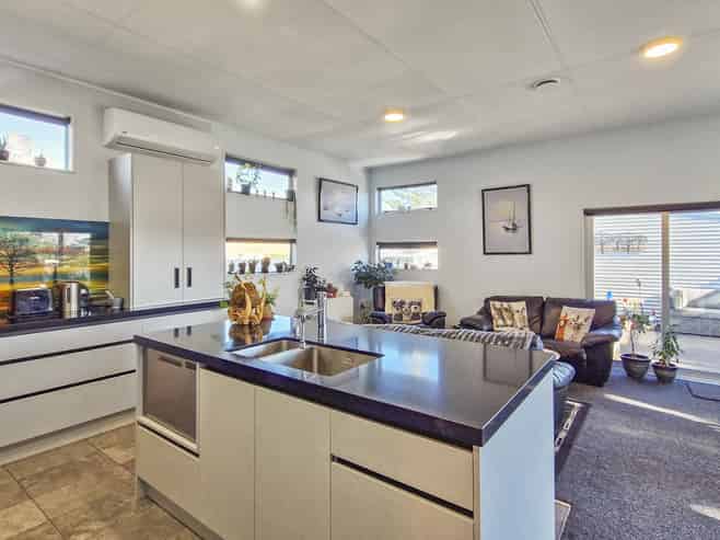 25 Hall Place, Foxton Beach