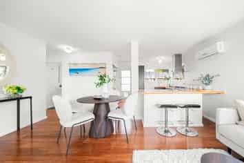 1/24 Stredwick Drive, Torbay