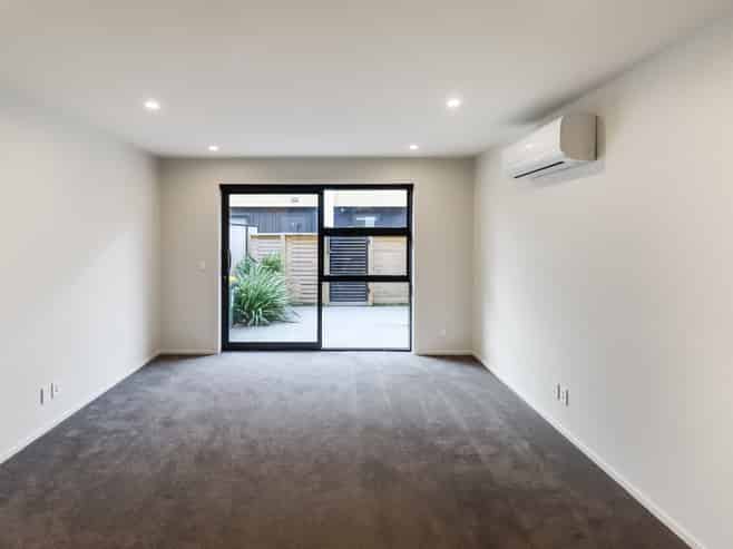 2/28 Fitzherbert Road, Wainuiomata