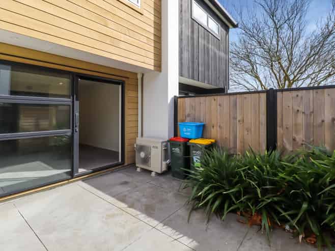 2/28 Fitzherbert Road, Wainuiomata