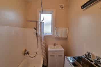 B/128 Cranford Street, Saint Albans