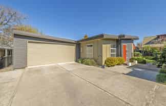 8B Taiaroa Place, Southbridge