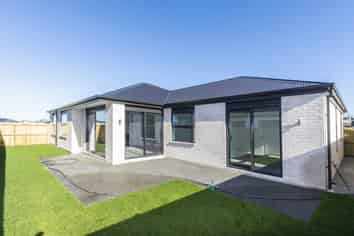 13 Rita Angus Road, Belfast