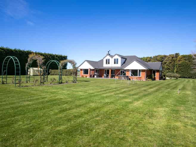 244 Greenpark Road, Lincoln