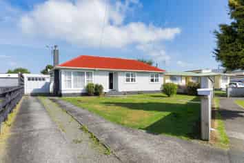 16 Bledisloe Street, Levin