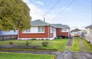 20 Stuart Crescent, Masterton