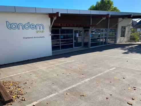 A Grade Office Building – Profile & Parking