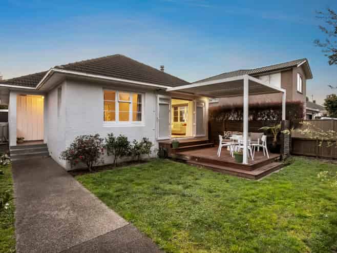 4 Renton Road, Mount Albert