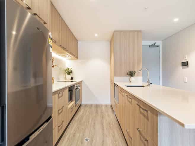 504/10 Copper Beech Avenue, Queenstown
