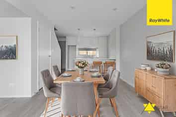 7/51 Wharf Road, Te Atatu Peninsula