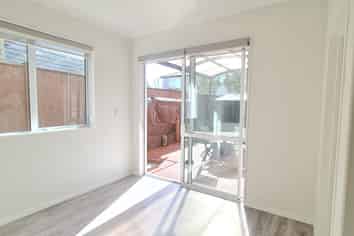5 Bruckless Drive, Flat Bush