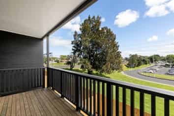 10/90 Swaffield Road, Papatoetoe