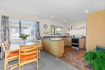 2/205 Taharepa Road, Tauhara