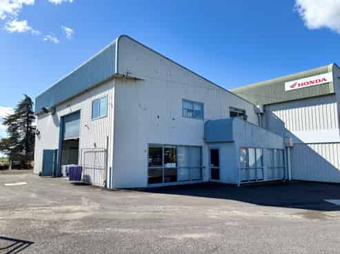 High-profile Jellicoe Street location!