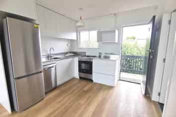 12/11 Balfour Road, Parnell