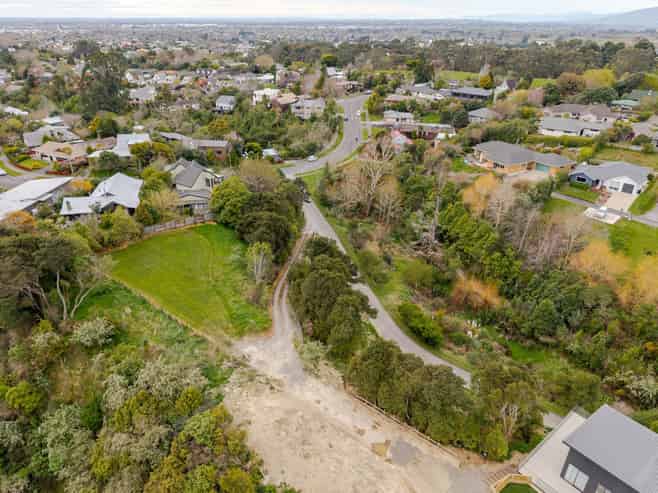2 Three Paddock Lane, Fitzherbert