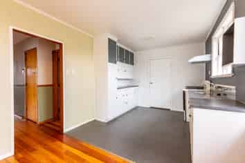 80 McLean Street, Woodville