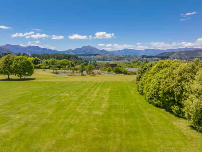 14 Elderberry Crescent, Wanaka