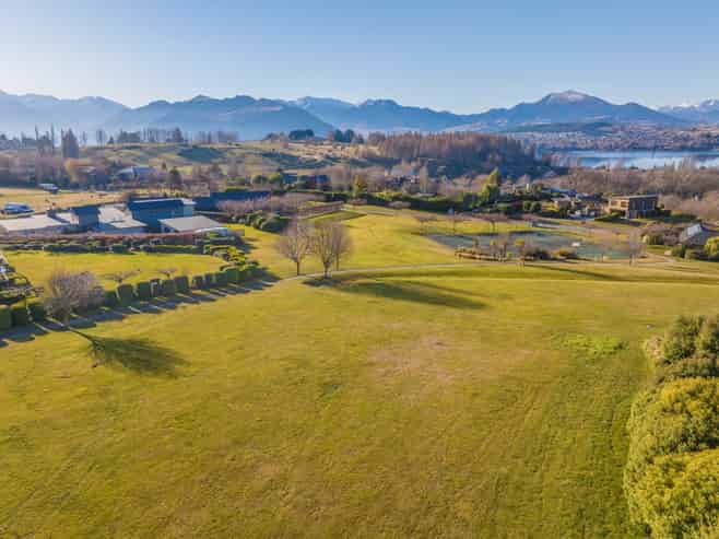 14 Elderberry Crescent, Wanaka