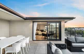 10/2 Bassett Road, Remuera