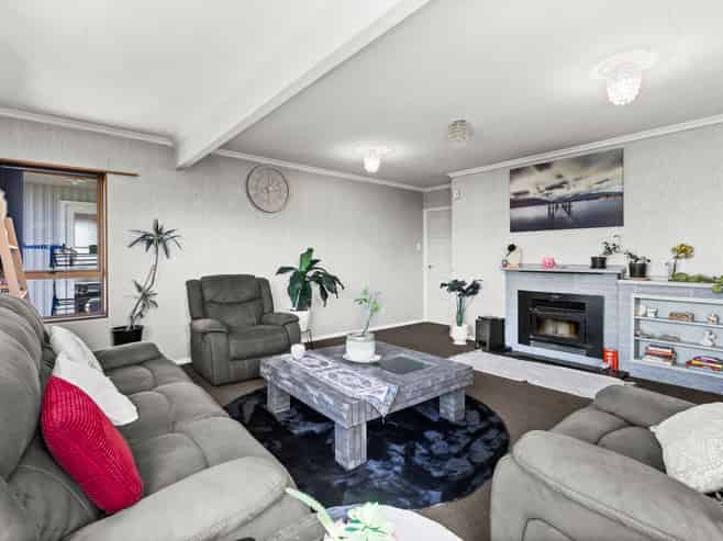 102 Nuffield Avenue, Marewa