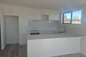 39 Wilkin Road, Ravenswood