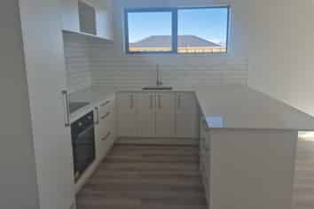 39 Wilkin Road, Ravenswood